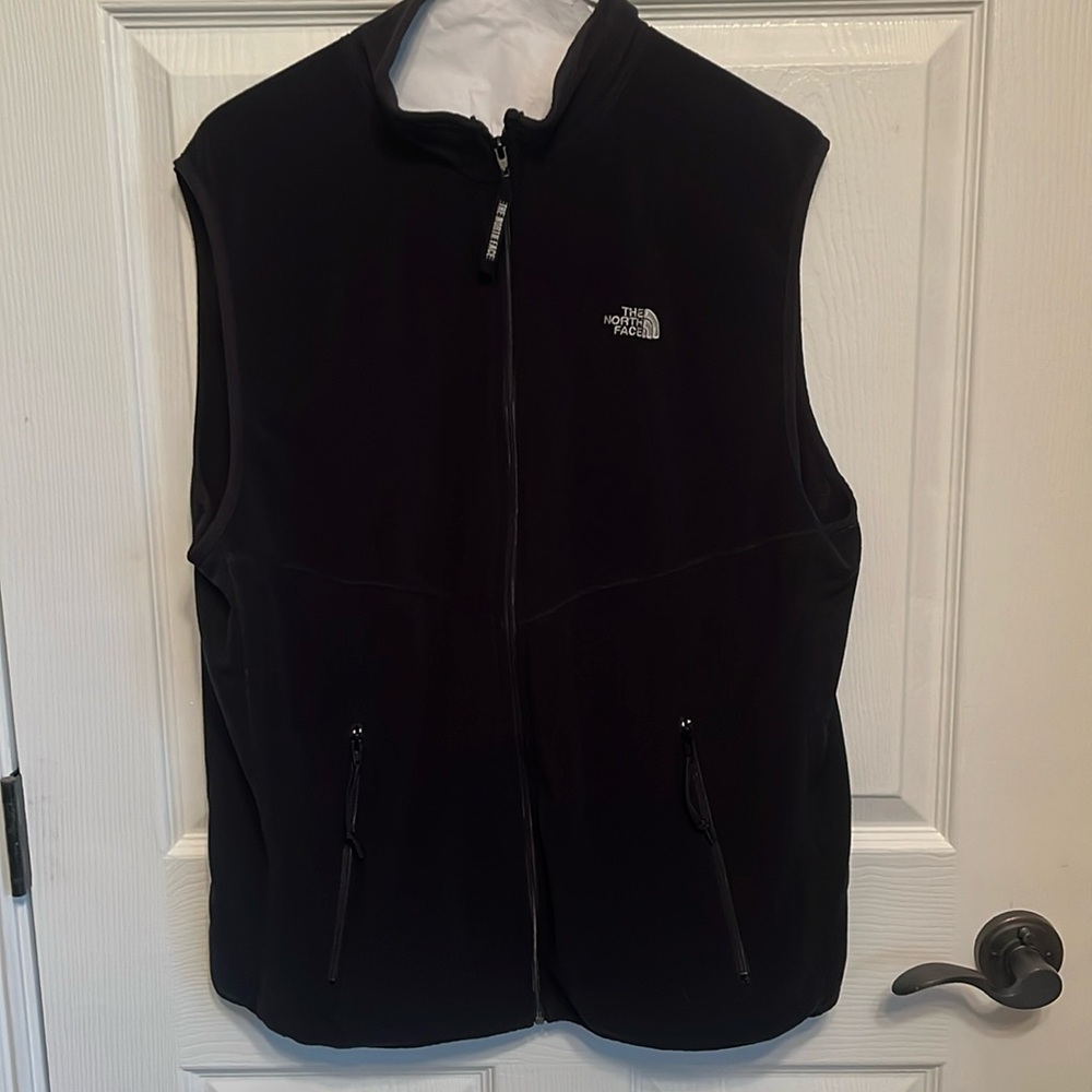 Men’s North Face Vest